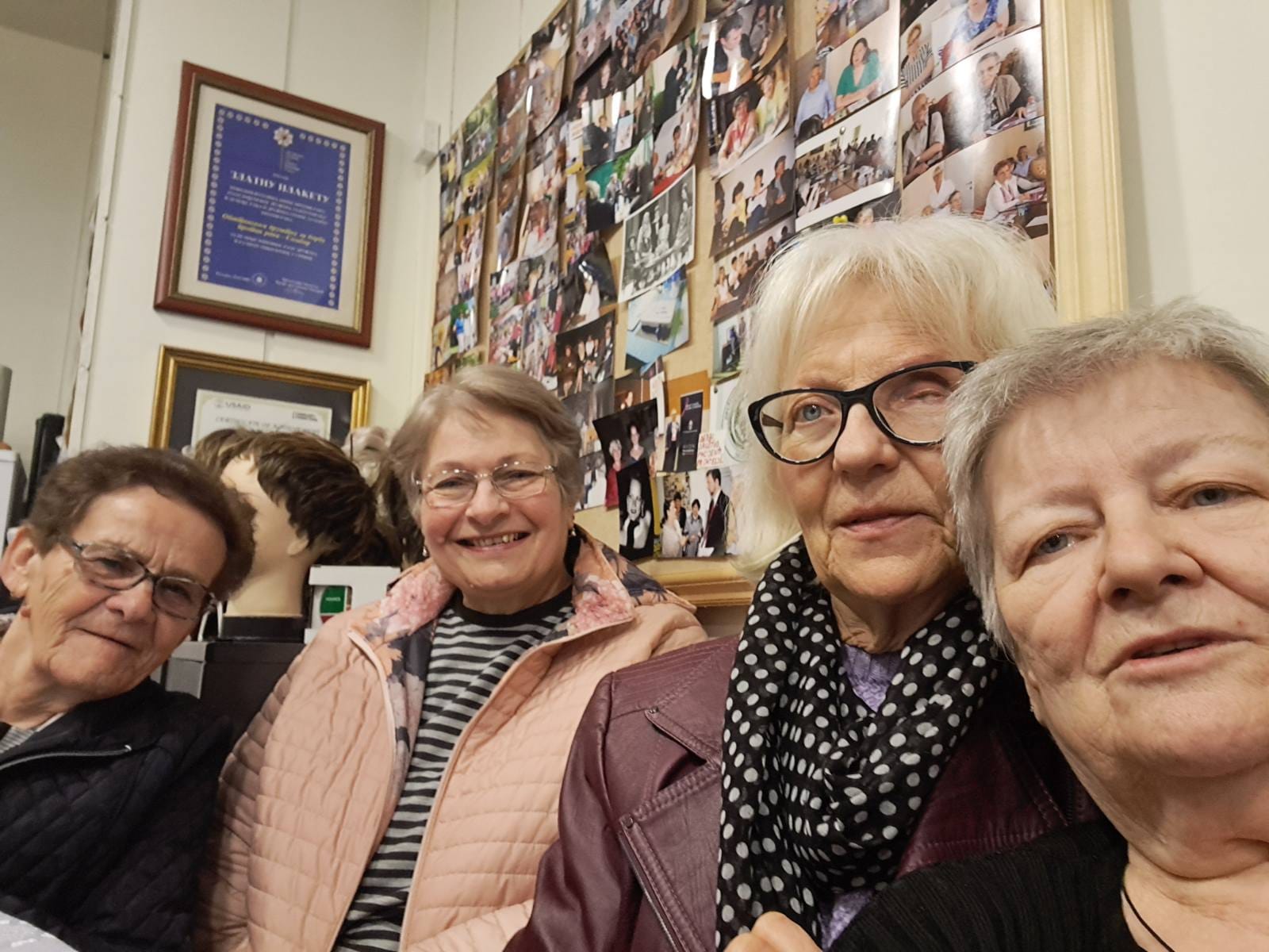 Naše članice na slikarskoj izložbi